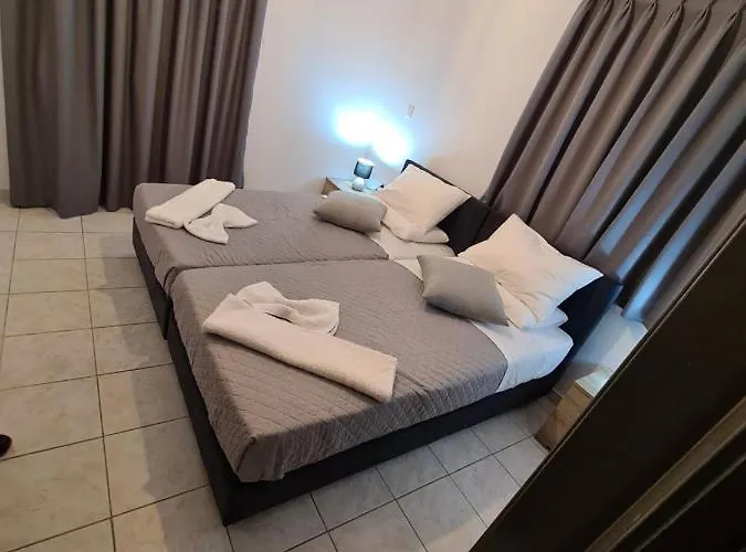 Harbour Lounge Rooms
