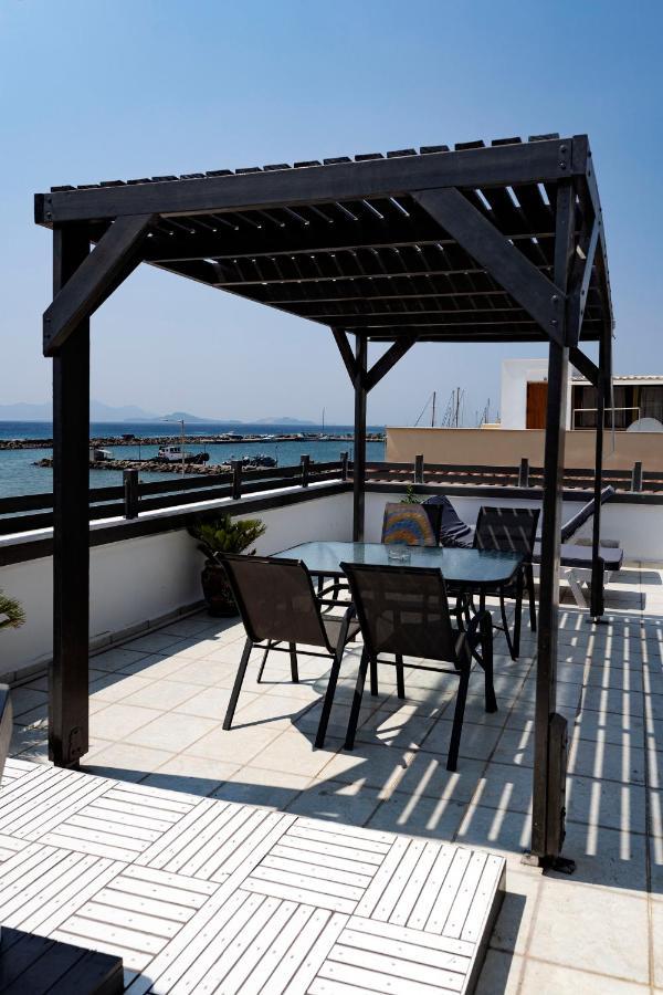 Harbour Lounge